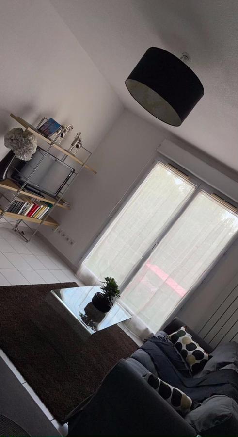 Sejour Cosy Au Bord Des Rives Du Lez, 2 Personnes, Wifi, Parking Prive Montpellier Exterior photo